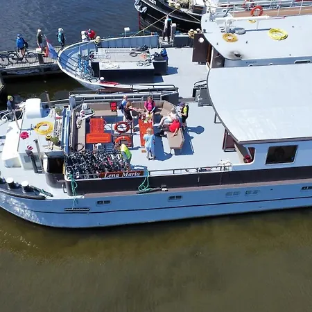 Unique Hotelboat Lena Maria Botel *