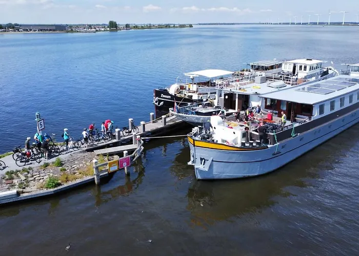 Unique Hotelboat Lena Maria * أمستردام