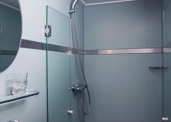 بوتيل Unique Hotelboat Lena Maria أمستردام