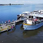 Unique Hotelboat Lena Maria * Amsterdam